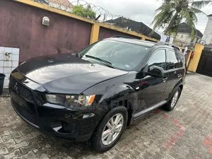 Mitsubishi Outlander 2011 Black