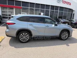 Toyota Highlander 2020 Gray