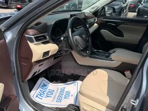 Toyota Highlander 2020 Gray