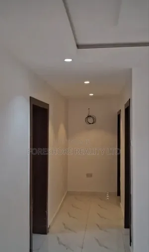 3bdrm Apartment in Off Toyin Street for rent
