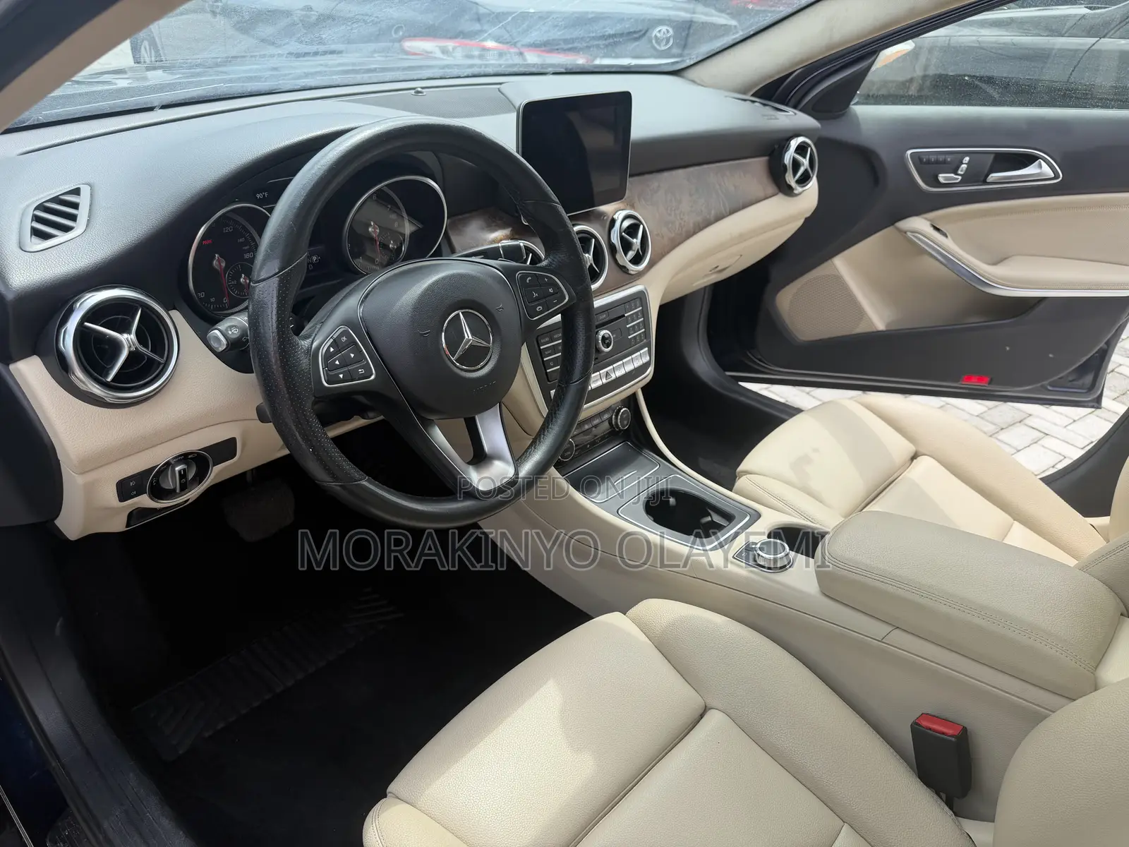 Mercedes-Benz GLA 250 2018 Blue