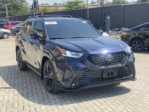 Toyota Highlander XSE AWD 2023 Blue