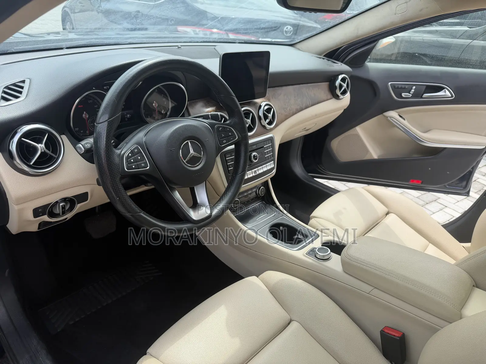 Mercedes-Benz GLA 250 2018 Blue