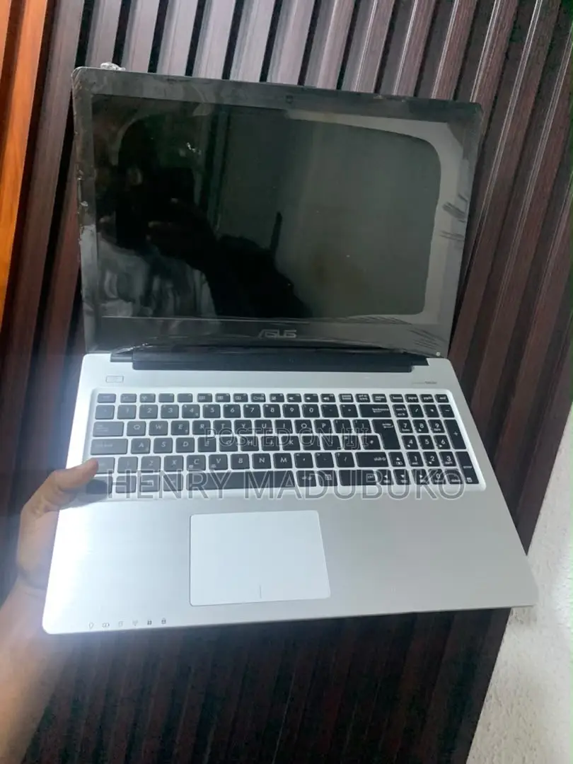 Laptop Asus A42DE 8GB Intel Core i5 HDD 500GB