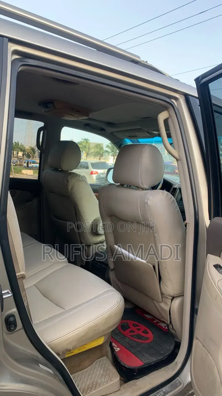 Lexus GX 470 Sport Utility 2005 Gold