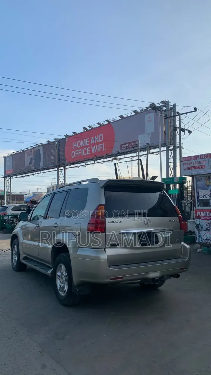 Lexus GX 470 Sport Utility 2005 Gold