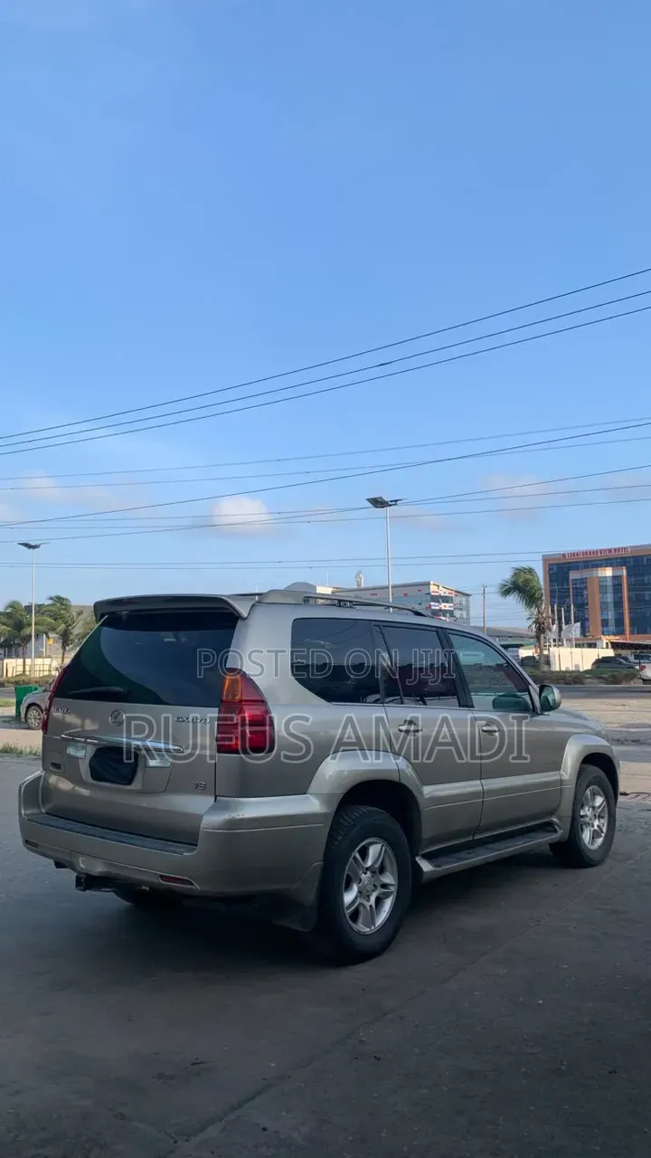Lexus GX 470 Sport Utility 2005 Gold