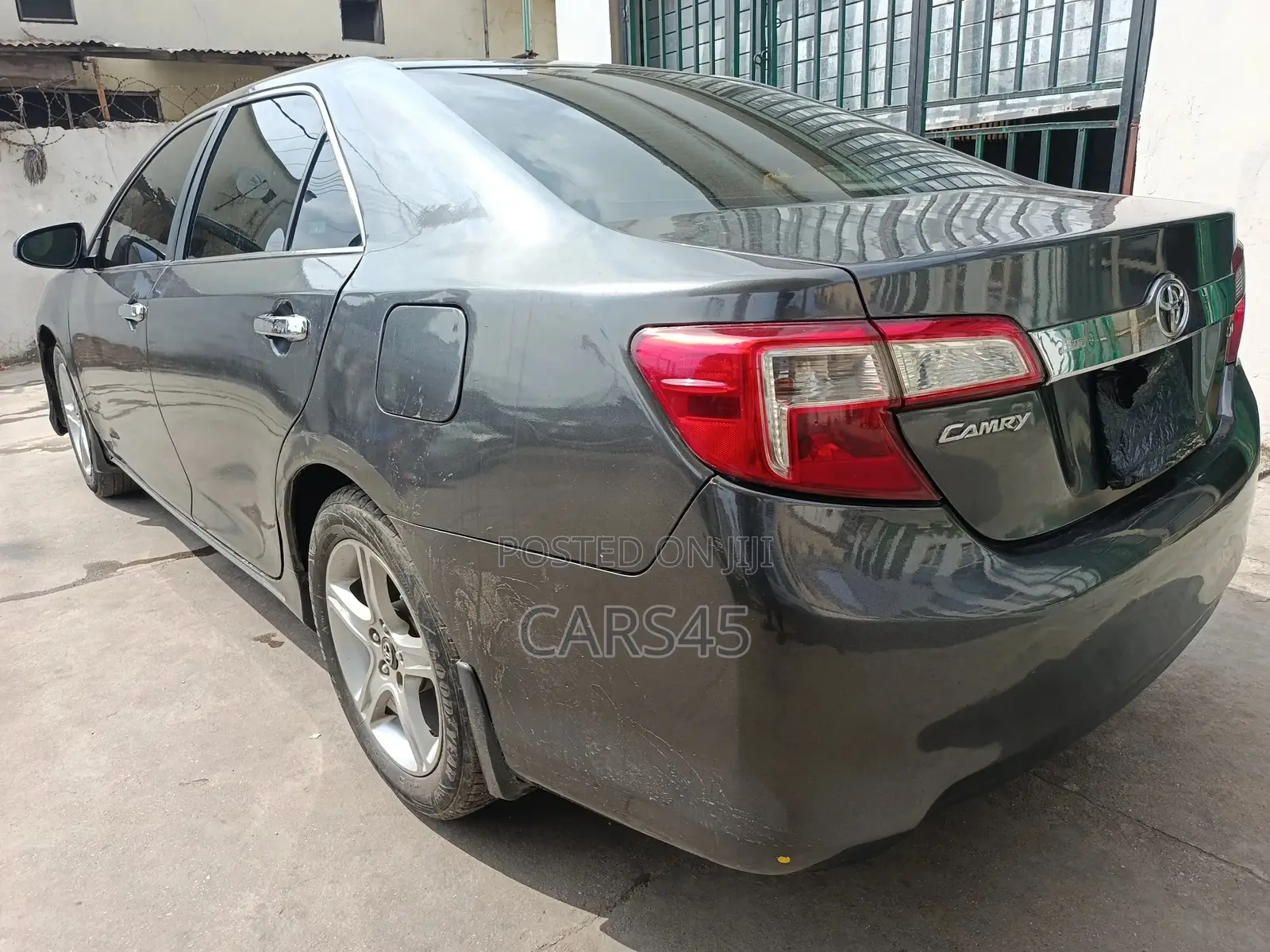 Toyota Camry 2012 Gray