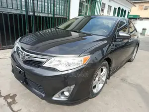 Toyota Camry 2012 Gray