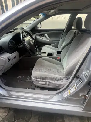 Toyota Camry SE 4dr Sedan (2.5L 4cyl 6AM) 2010 Silver
