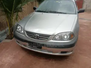 Toyota Avensis 2003 Silver