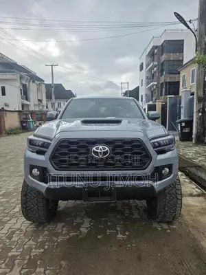 Toyota Tacoma TRD Sport 2018 Gray