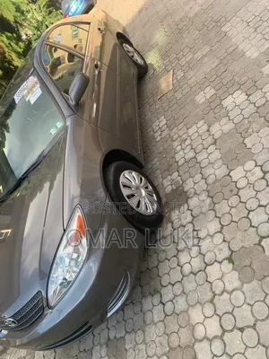 Toyota Camry LE 4dr Sedan (2.4L 4cyl 4A) 2004 Gray