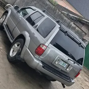 Infiniti QX4 2002 Silver