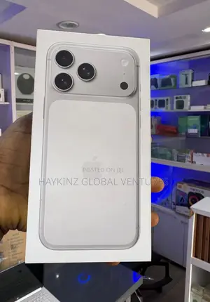New Apple iPhone 17 Pro Max 256 GB Silver