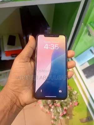 Apple iPhone XS 64 GB Black