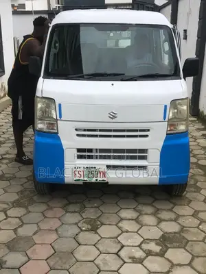 Suzuki Every 2010 White