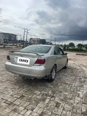 Toyota Camry 2005 Silver