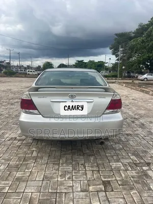 Toyota Camry 2005 Silver