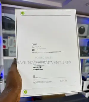 New Apple iPad (2025) 128 GB Silver