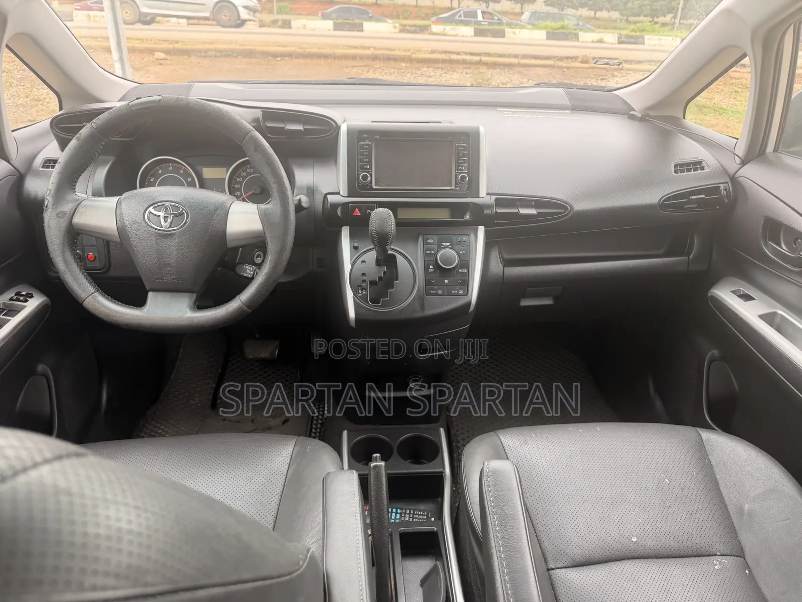 Toyota Wish 2011 Silver