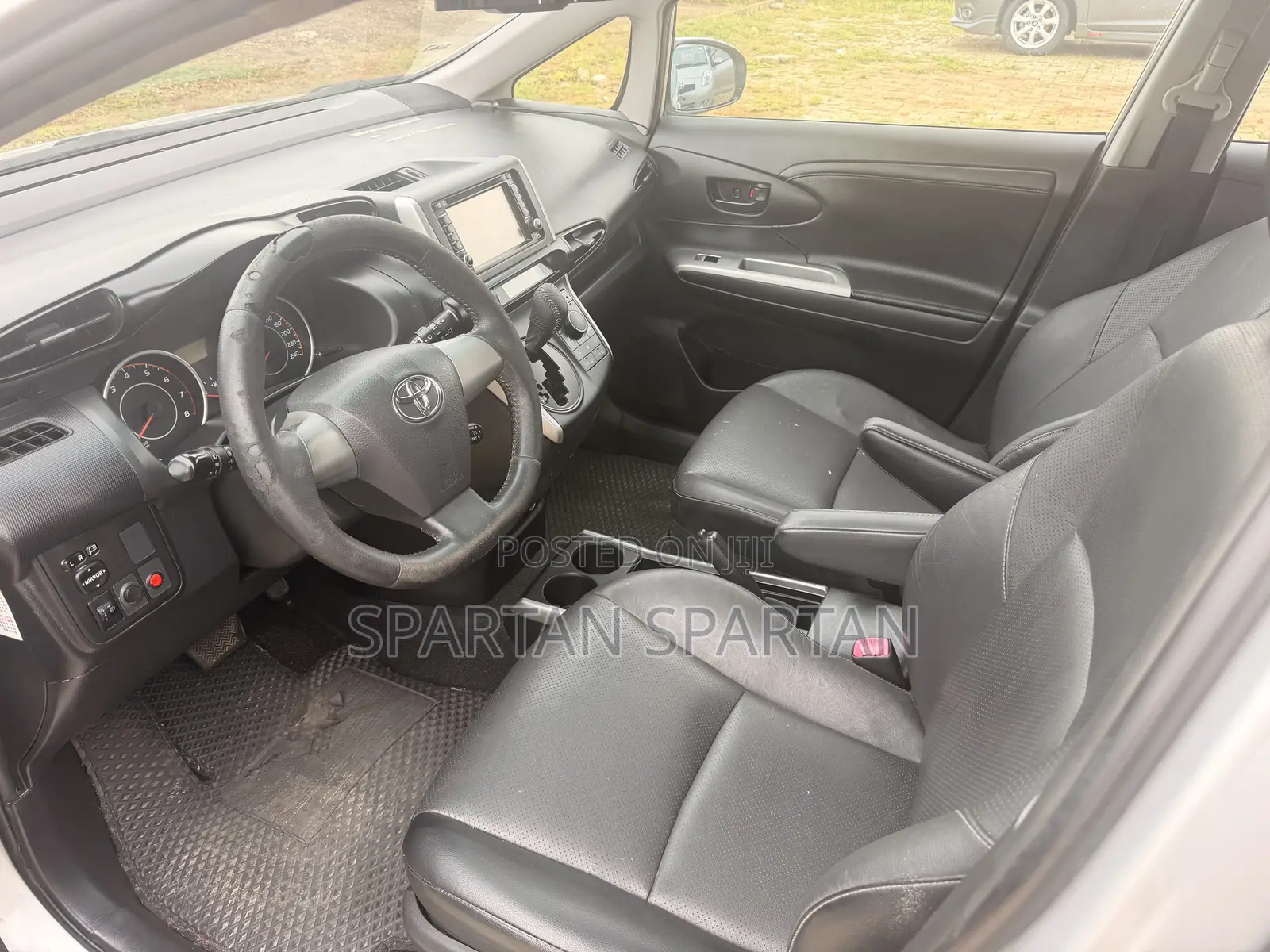 Toyota Wish 2011 Silver