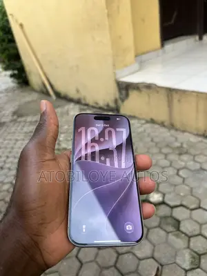 Apple iPhone 16 Pro 128 GB Gray