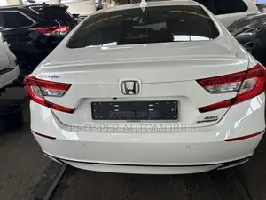 Honda Accord Sport 2.0T 2018 White