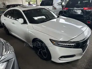 Honda Accord Sport 2.0T 2018 White