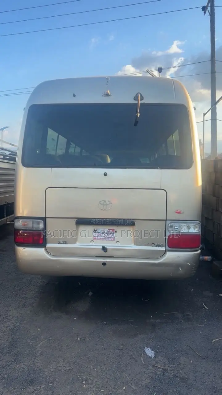 Toyota Coaster 2017 Gold