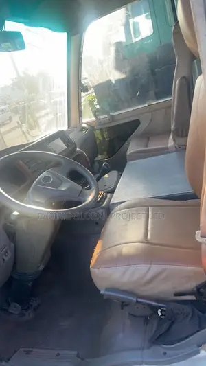 Toyota Coaster 2017 Gold