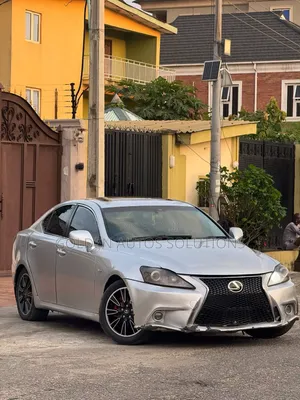 Lexus IS 2015