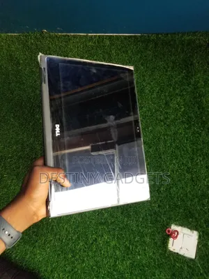 Laptop Dell Latitude 3390 2-in-1 8GB Intel Core i5 SSD 128GB