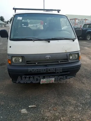 Toyota HiAce 2012 White