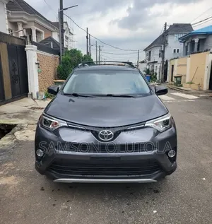 Toyota RAV4 LE FWD (2.5L 4cyl 6A) 2016 Gray