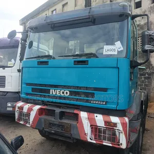 Iveco 2000 Blue