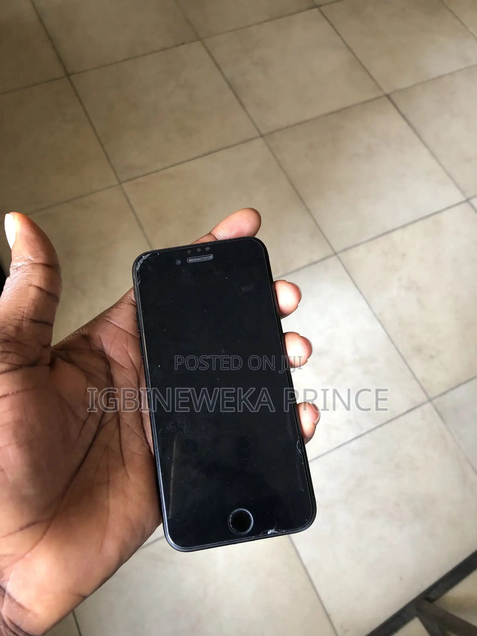 Apple iPhone 7 32 GB Black