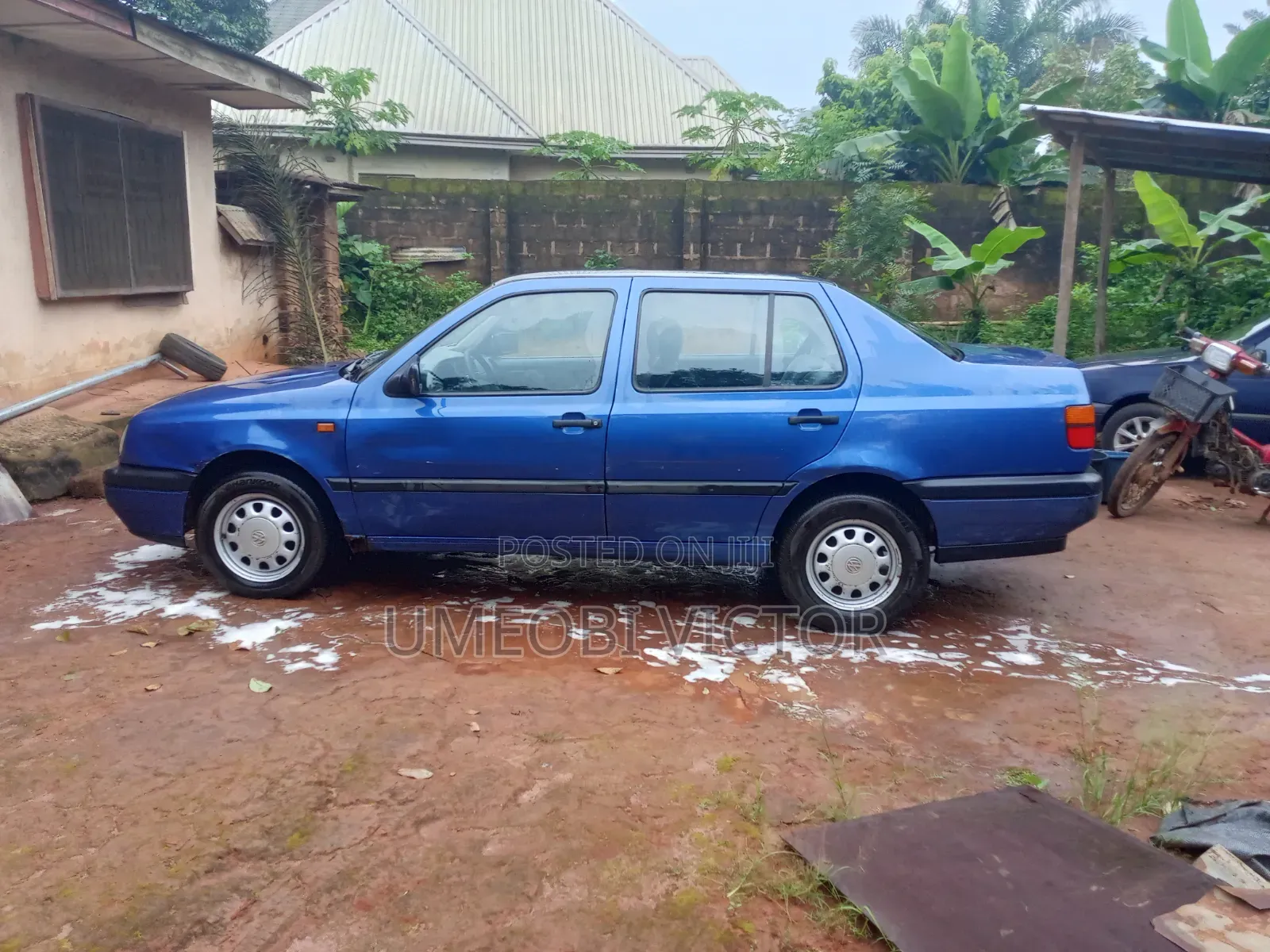 Volkswagen Vento 2001 Blue
