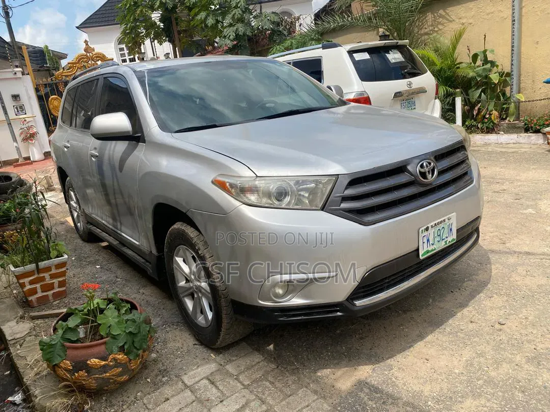 Toyota Highlander 2013 Silver