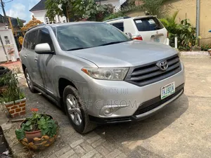 Toyota Highlander 2013 Silver