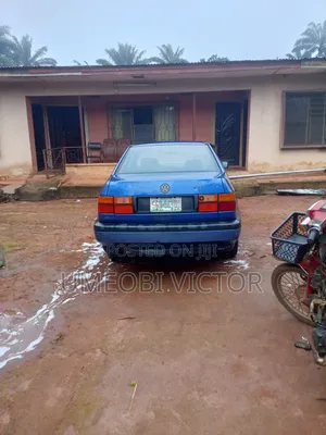 Volkswagen Vento 2001 Blue