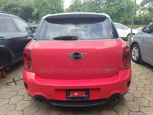 Mini Cooper 2013 Red