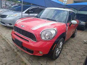 Mini Cooper 2013 Red