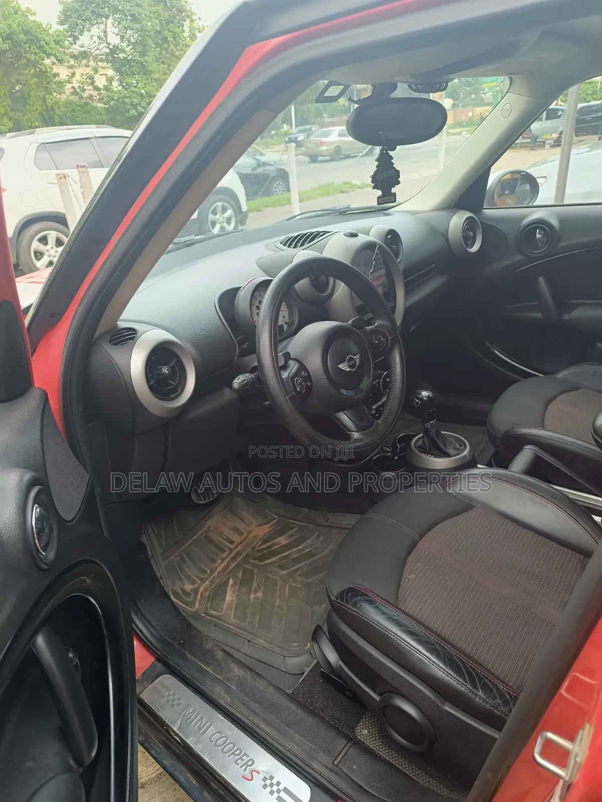 Mini Cooper 2013 Red