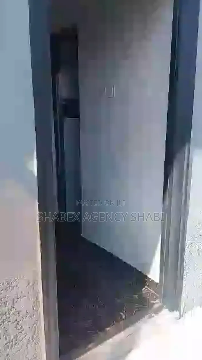 1bdrm Apartment in Epe for rent