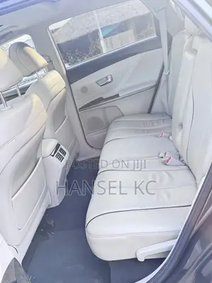 Toyota Venza XLE 4dr Wagon (2.7L 4cyl 6A) 2015 Gray