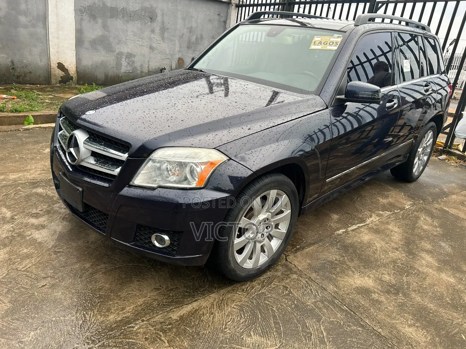 Mercedes-Benz GLK-Class 350 2011 Blue