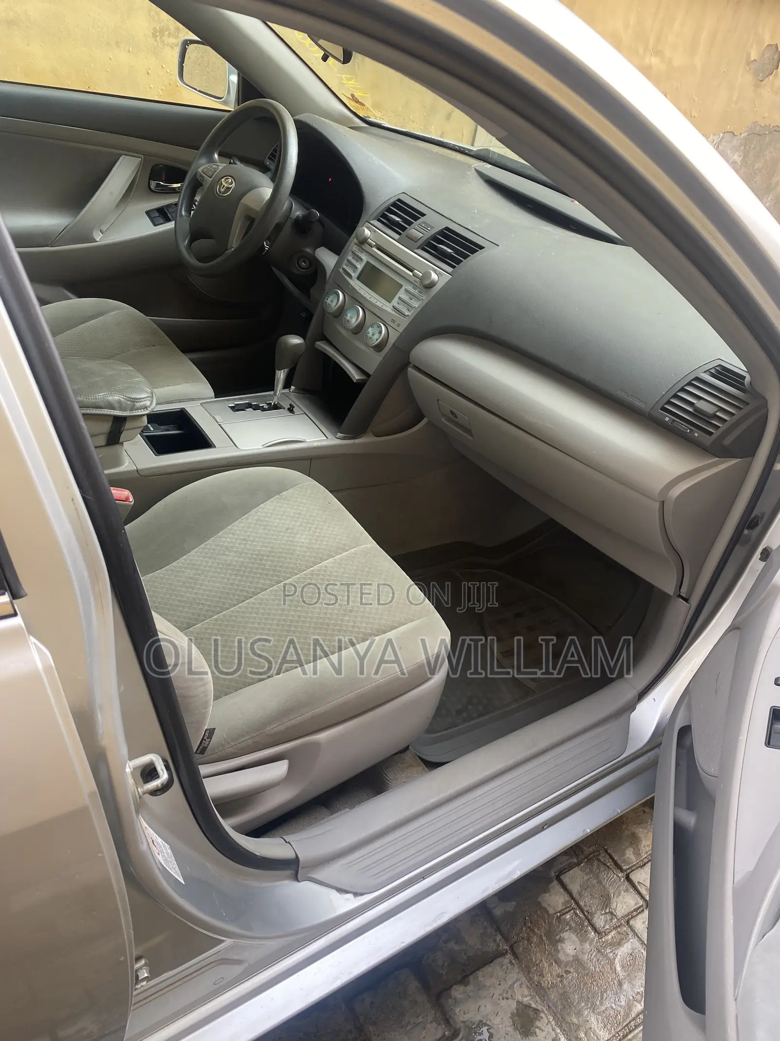 Toyota Camry 2009 Gray