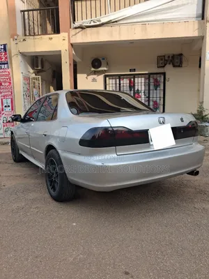 Honda Accord 5P 2001 Silver