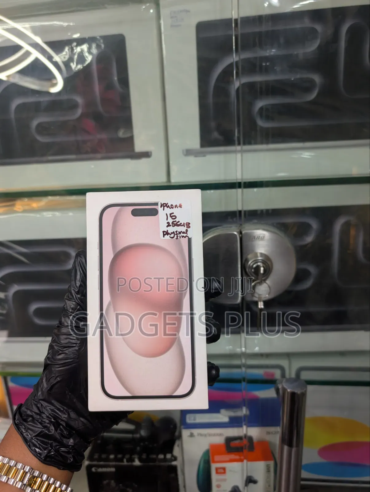 New Apple iPhone 15 256 GB Pink